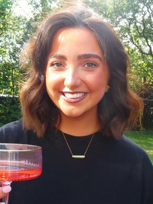 Anna, 20