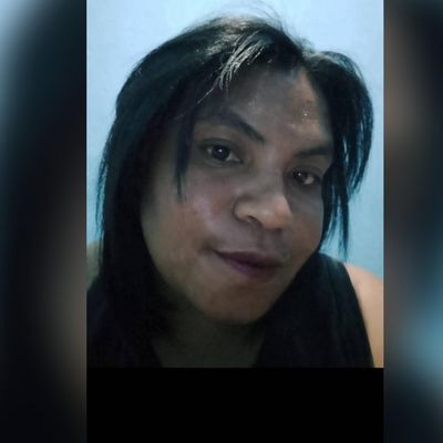 Lydia, 37