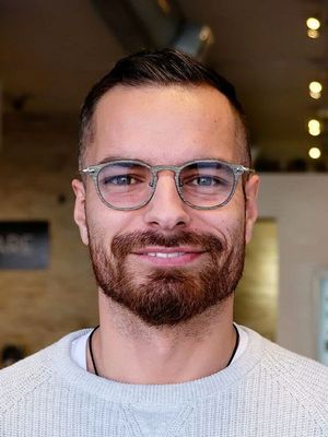 Damian, 36