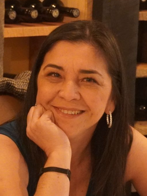 Kattia, 47
