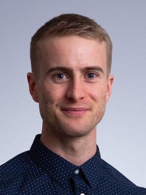 Thomas, 31