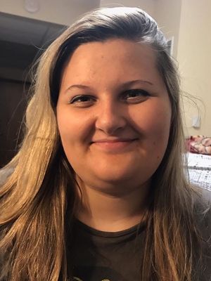 Becca, 28