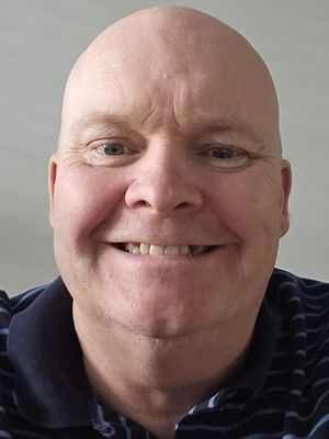 Dan, 60