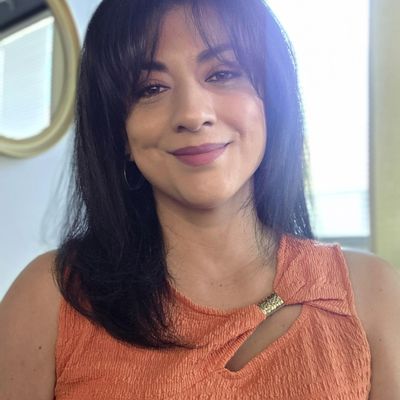 Rocio, 46