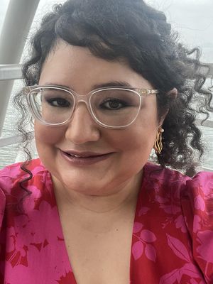 Cristina, 35