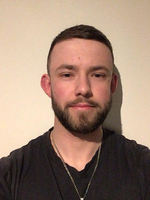 Robert, 25