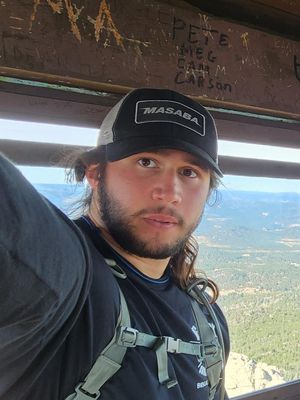 Daniel, 22