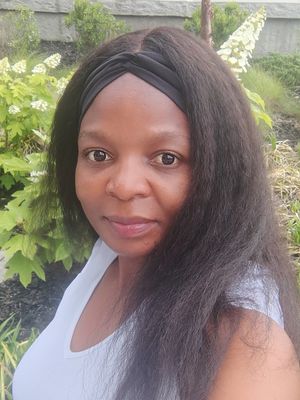 Pauline, 39