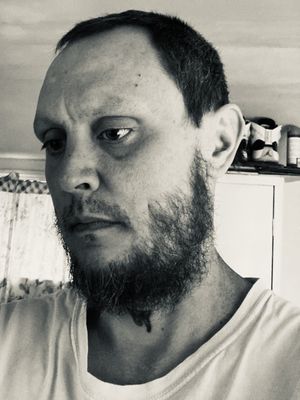 Justin, 43