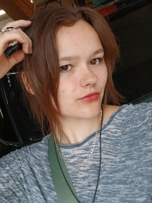Brooklynn, 19