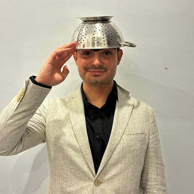 Daniel, 21