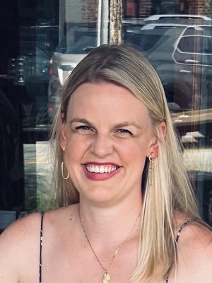 Grace, 32