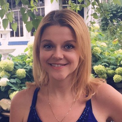 Christine, 43