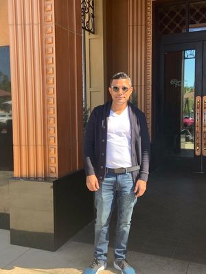 Luis, 48