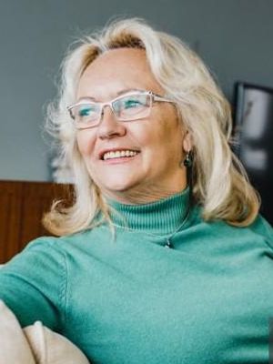 Natalie, 66