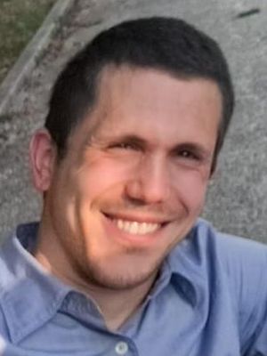 Giovanni, 28