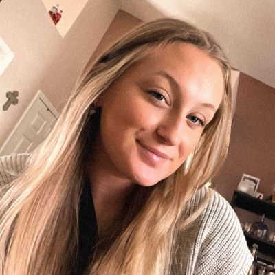 Beth, 23
