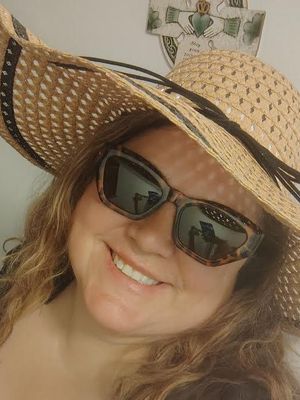 Megan, 47