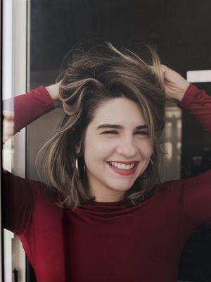 Nayla, 34