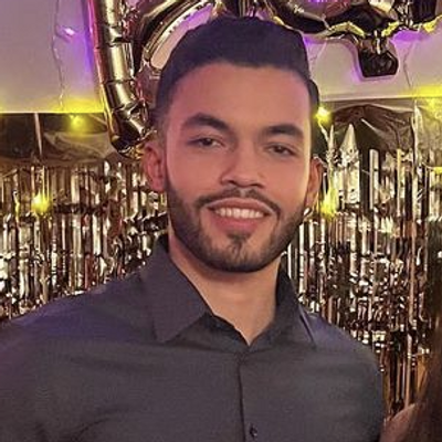 Daniel, 28