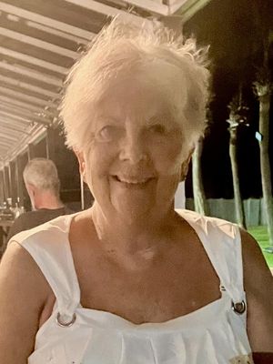 Angela, 70