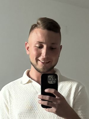 Krystian, 25