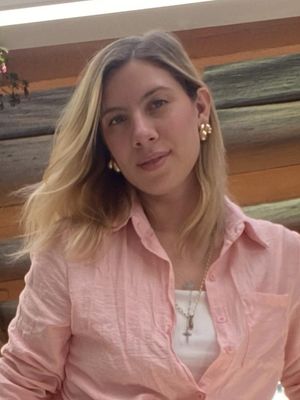 Victoria, 27
