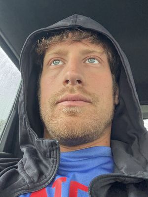 Brett, 32