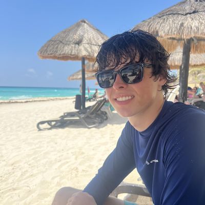 Eli, 21