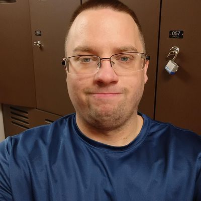 Robert, 34