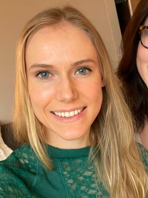 Beatrix, 32