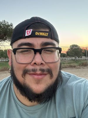 Adolfo, 36