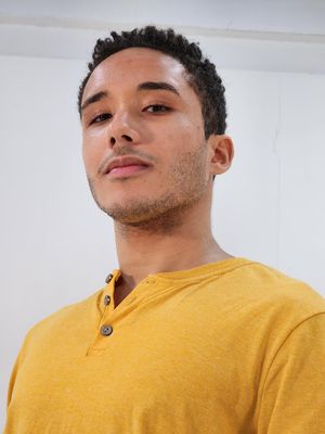 Thiago, 24