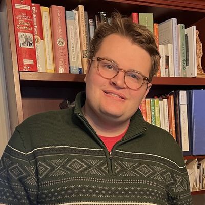 Leo, 24