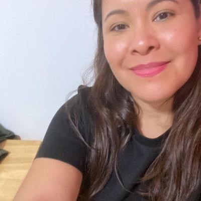 Raquel, 39