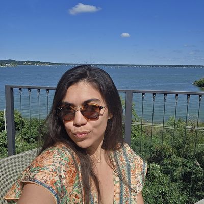 Diana, 30