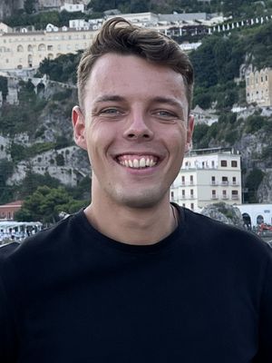 Gabor, 25