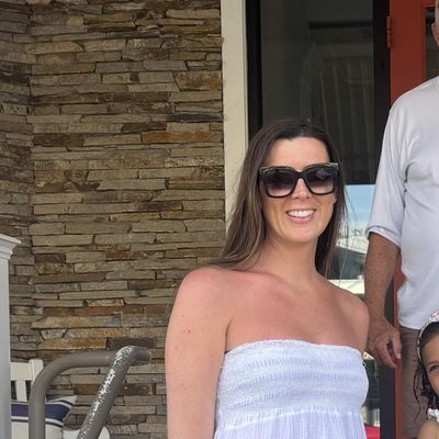 Danielle, 33