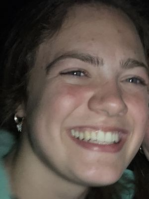 Evelyn, 19