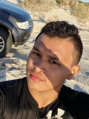 Daniel, 22