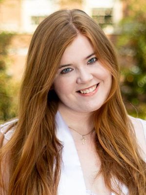 Brynn, 22