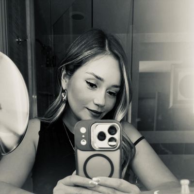 Annita, 35