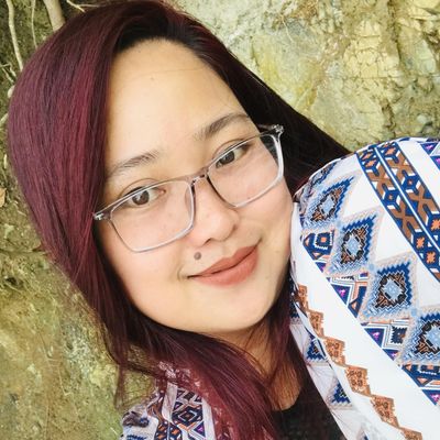 Rose, 33