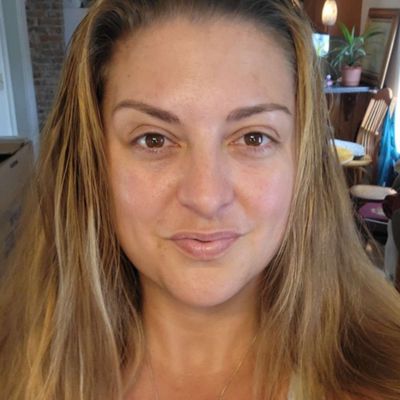 Kiersten, 44