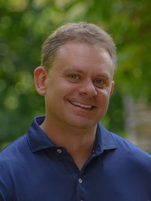 Dan, 44