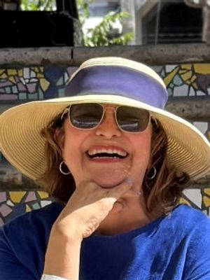 Rocio, 61
