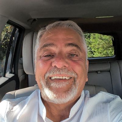 Johnny, 65