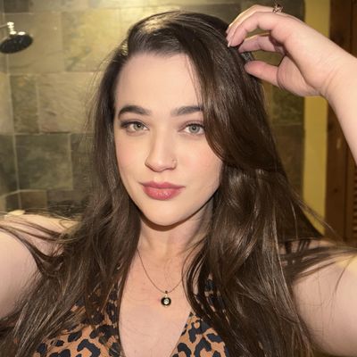 Veanna, 25