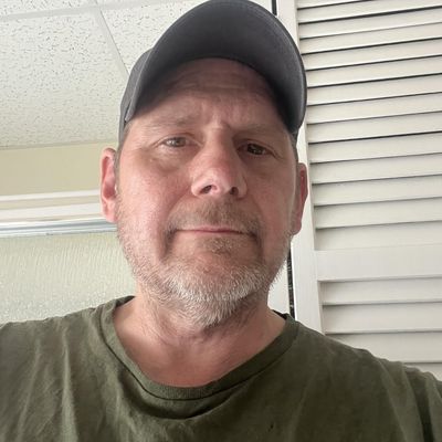 Thomas, 52