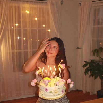 Chloe, 31